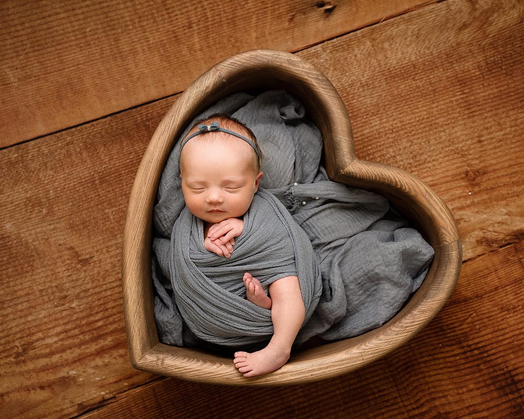 Adjusting to Life with a Newborn Baby: The Ultimate Guide